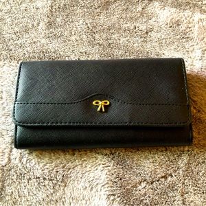 Black wallet